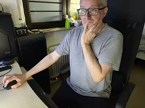 loenne1 online show from February 2026 10:00:02 PM