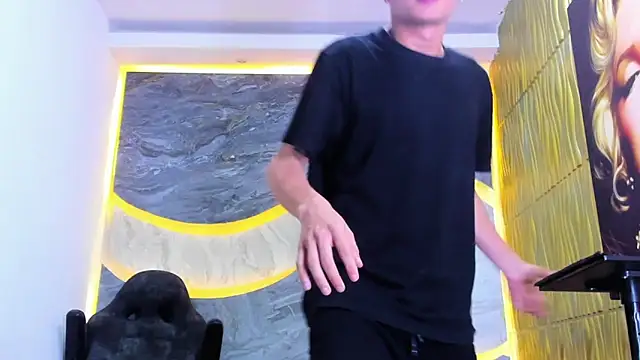 Matheus Ic  online show from March 2026 08:01:02 PM