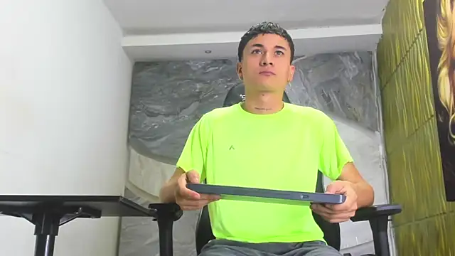 Matheus Ic  online show from March 2026 07:58:02 PM