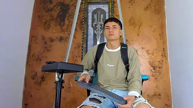 Matheus Ic  online show from March 2026 09:26:02 PM