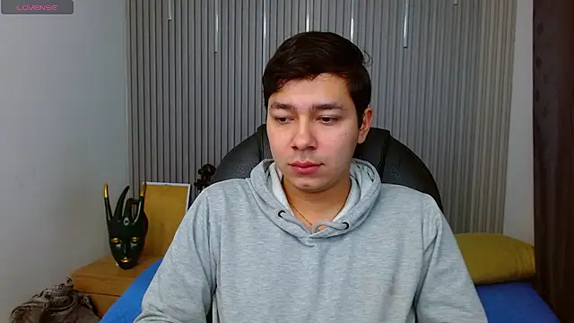 Snapshot of Julian_Smith21 chatting on April 2026 04:12:01 AM Julian Smith21 online show from April 2026 04:12:01 AM