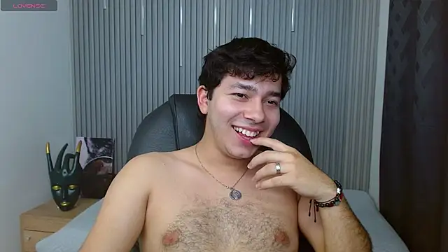 Snapshot of Julian_Smith21 chatting on May 2026 04:51:01 AM Julian Smith21 online show from May 2026 04:51:01 AM