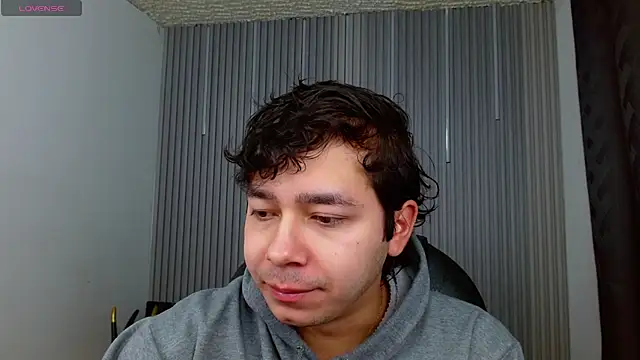 Snapshot of Julian_Smith21 chatting on May 2026 03:35:02 AM Julian Smith21 online show from May 2026 03:35:02 AM