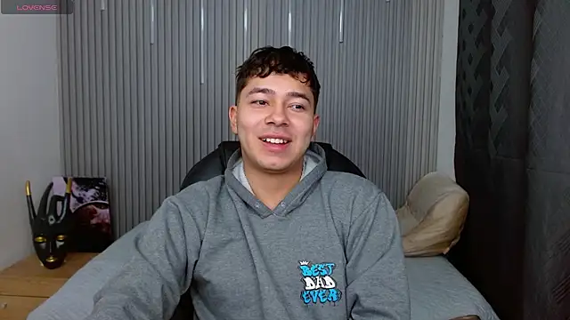 Snapshot of Julian_Smith21 chatting on June 2026 05:59:01 AM Julian Smith21 online show from June 2026 05:59:01 AM