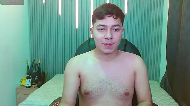 Snapshot of Julian_Smith21 chatting on June 2026 11:59:01 PM Julian Smith21 online show from June 2026 11:59:01 PM