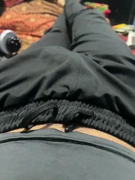 mightyythorrrr online show from April 2026 06:27:02 PM