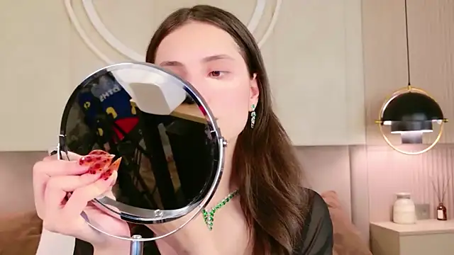 GIGI DAVS online show from June 2026 08:43:02 PM