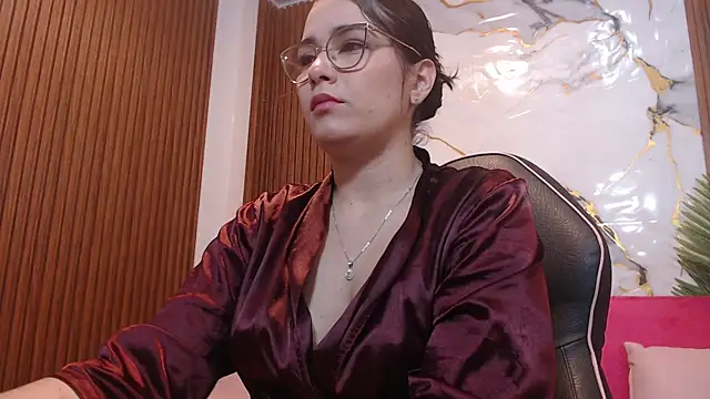 Loren Tay online show from May 2026 02:41:01 AM