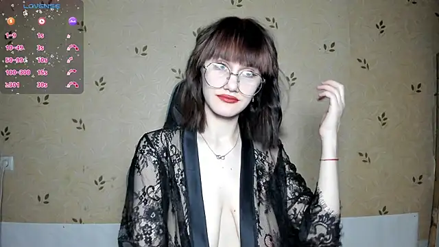 NicoleDaviss online show from May 2026 07:22:01 PM