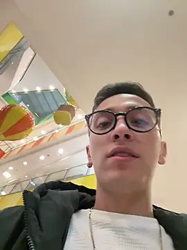 Thiago Jones1 online show from March 2026 03:12:01 AM