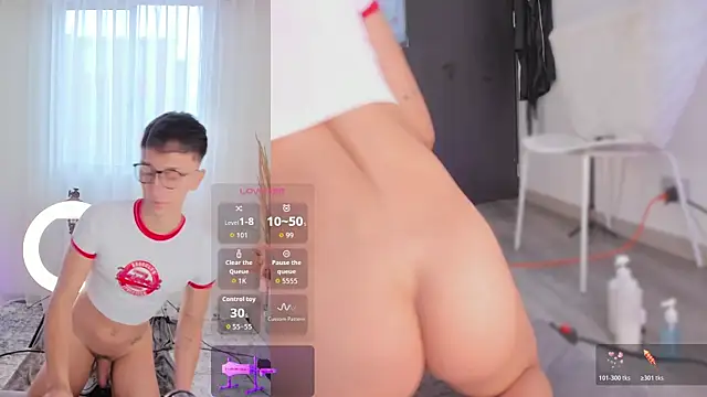 Thiago Jones1 online show from April 2026 04:09:01 PM