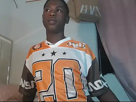 Snapshot of afodiita_Doll chatting on February 2026 01:40:02 AM afodiita Doll online show from February 2026 01:40:02 AM