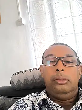 emperator13 online show from May 2026 04:40:01 AM