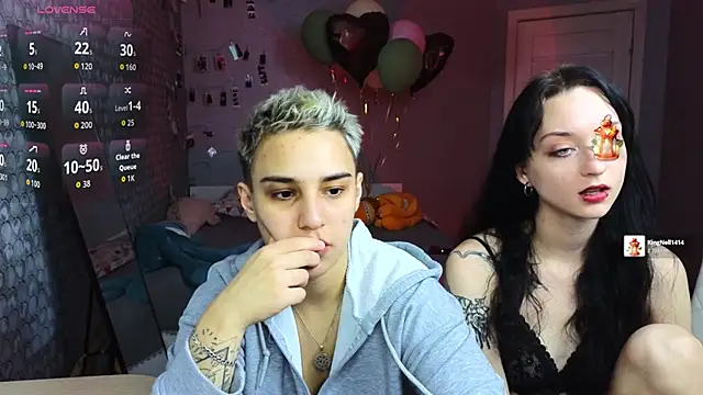 Snapshot of LuxuryLoverss chatting on March 2026 11:10:02 AM LuxuryLoverss online show from March 2026 11:10:02 AM