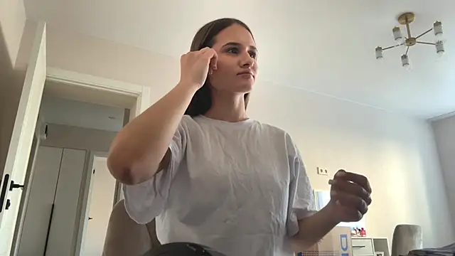 Snapshot of MaryCayle chatting on February 2026 12:02:01 PM MaryCayle online show from February 2026 12:02:01 PM