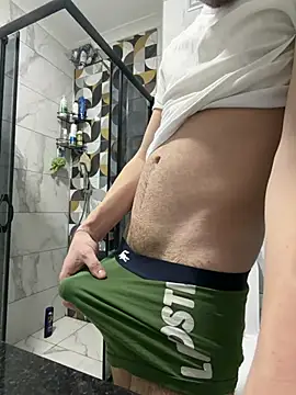 Snapshot of Vireontr1 chatting on March 2026 10:04:02 PM Vireontr1 online show from March 2026 10:04:02 PM