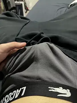 Snapshot of Vireontr1 chatting on March 2026 10:57:01 PM Vireontr1 online show from March 2026 10:57:01 PM