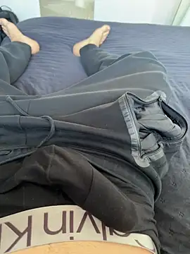 Snapshot of Vireontr1 chatting on April 2026 09:03:02 AM Vireontr1 online show from April 2026 09:03:02 AM