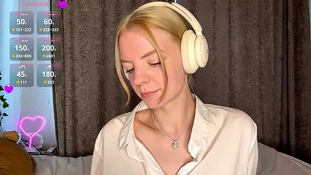 Snapshot of Marry_Sornatiko chatting on June 2026 03:49:02 PM Marry Sornatiko online show from June 2026 03:49:02 PM