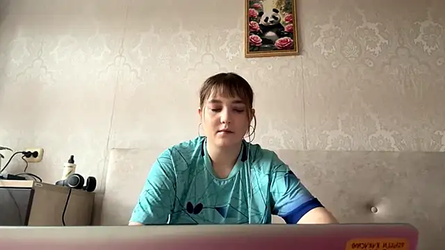 Snapshot of JanineThielman chatting on May 2026 10:33:02 AM JanineThielman online show from May 2026 10:33:02 AM