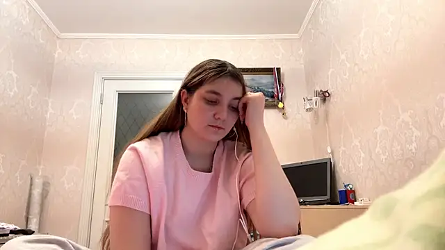 Snapshot of JanineThielman chatting on June 2026 03:14:01 PM JanineThielman online show from June 2026 03:14:01 PM