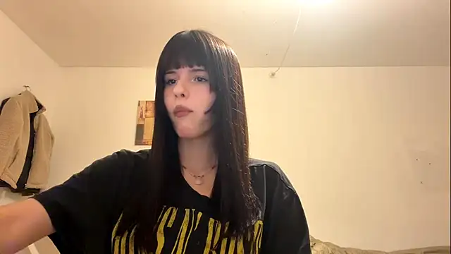 KrystleAmela online show from February 2026 05:21:01 PM