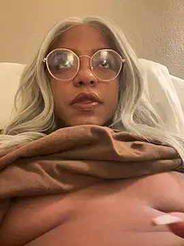 Snapshot of princessandthefootjob chatting on April 2026 02:31:01 AM princessandthefootjob online show from April 2026 02:31:01 AM