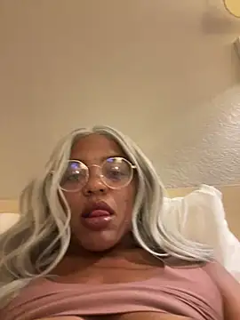 Snapshot of princessandthefootjob chatting on April 2026 04:38:02 PM princessandthefootjob online show from April 2026 04:38:02 PM