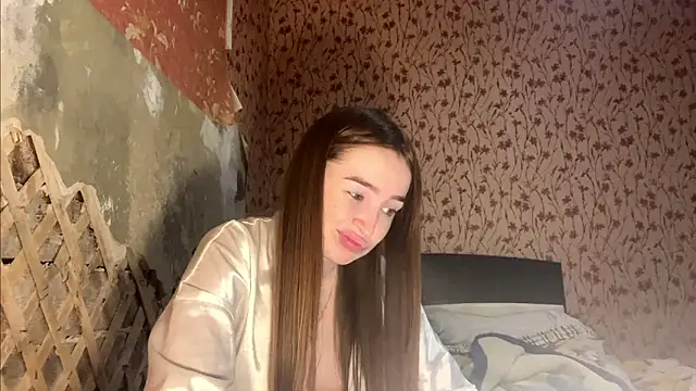 Snapshot of Hanna__Montanna chatting on April 2026 03:57:02 PM Hanna Montanna online show from April 2026 03:57:02 PM