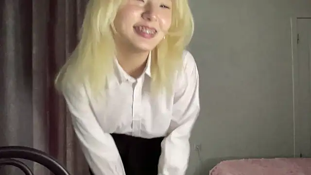 minnie joy online show from February 2026 10:14:02 AM