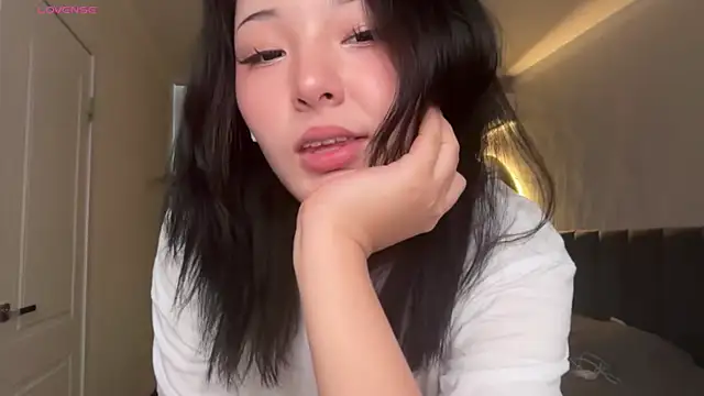 minnie joy online show from May 2026 01:07:02 PM