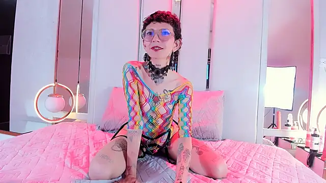 Calioperoux online show from June 2026 10:03:02 PM