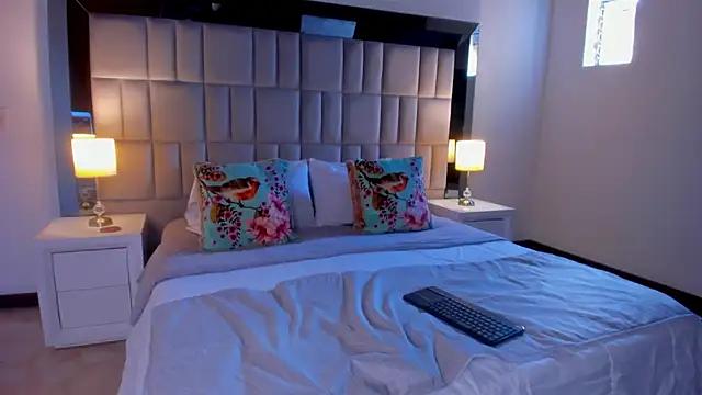 Tiffanyy Lam online show from March 2026 09:08:01 PM