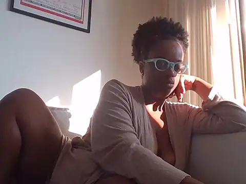 Snapshot of Writergurl69 chatting on March 2026 02:43:01 PM Writergurl69 online show from March 2026 02:43:01 PM