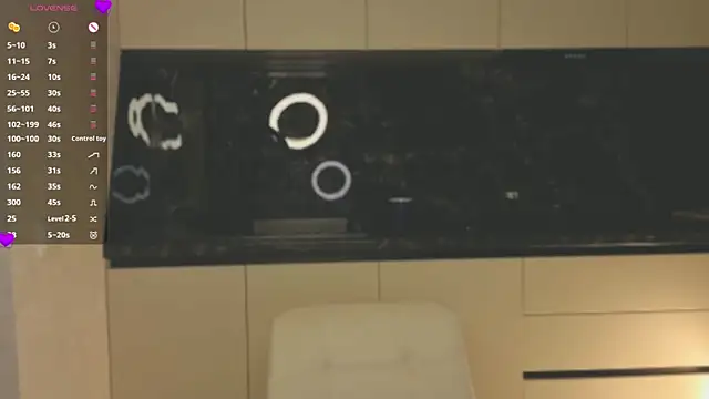 HinaVibe online show from March 2026 01:38:02 PM