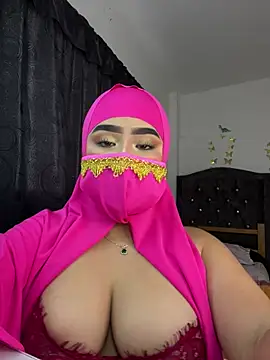 Yasmin cute online show from April 2026 09:45:01 PM