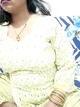 Snapshot of your-charu chatting on April 2026 07:14:01 AM your-charu online show from April 2026 07:14:01 AM