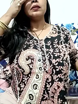 Snapshot of your-charu chatting on April 2026 04:52:01 AM your-charu online show from April 2026 04:52:01 AM