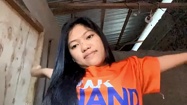 Snapshot of WillenaMatusik chatting on February 2026 11:25:01 PM WillenaMatusik online show from February 2026 11:25:01 PM