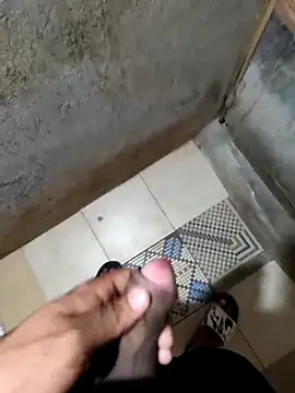 Snapshot of freakingcock27 chatting on March 2026 04:57:01 PM freakingcock27 online show from March 2026 04:57:01 PM