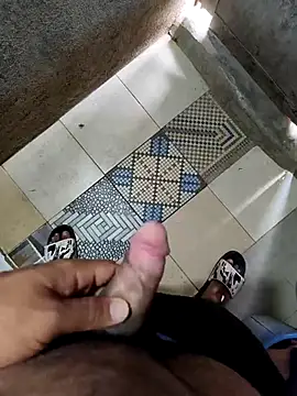 Snapshot of freakingcock27 chatting on March 2026 09:14:02 AM freakingcock27 online show from March 2026 09:14:02 AM