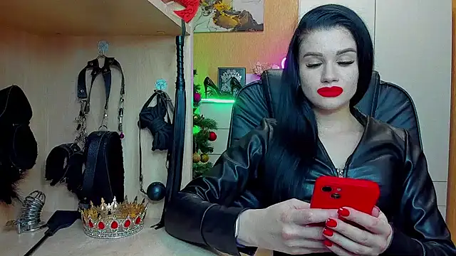 KristiTopxx online show from December 2025 06:45:01 PM