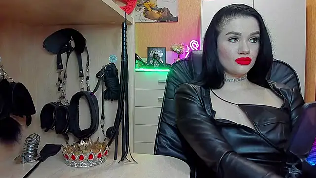KristiTopxx online show from April 2026 06:17:02 PM