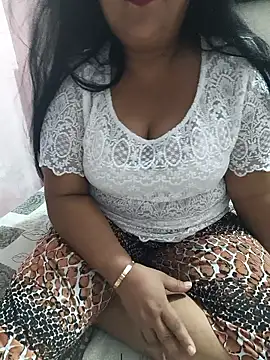 Moonae online show from April 2026 01:49:01 PM