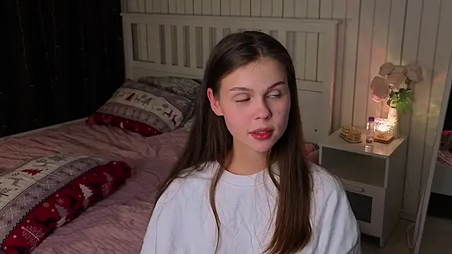 Snapshot of EarthaLevra chatting on March 2026 06:31:01 PM EarthaLevra online show from March 2026 06:31:01 PM