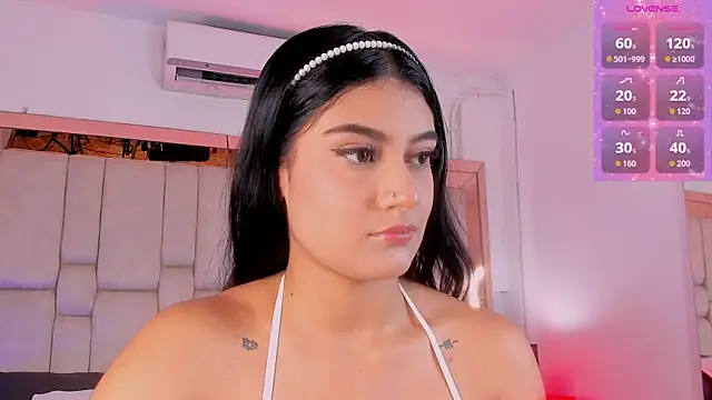 Snapshot of KatherineRuiz_ chatting on April 2026 12:14:01 PM KatherineRuiz online show from April 2026 12:14:01 PM