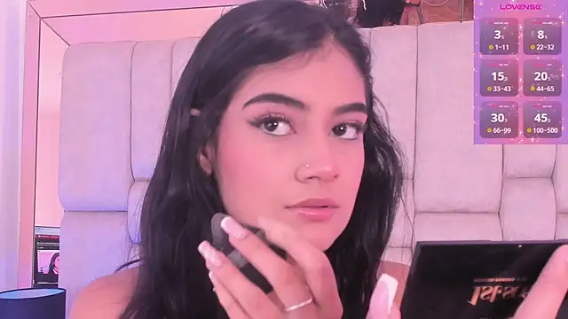 Snapshot of KatherineRuiz_ chatting on April 2026 12:20:01 PM KatherineRuiz online show from April 2026 12:20:01 PM