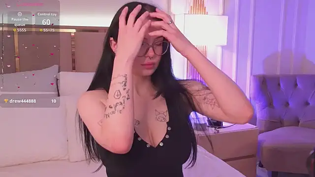 Snapshot of CindyMil chatting on March 2026 06:13:02 AM CindyMil online show from March 2026 06:13:02 AM