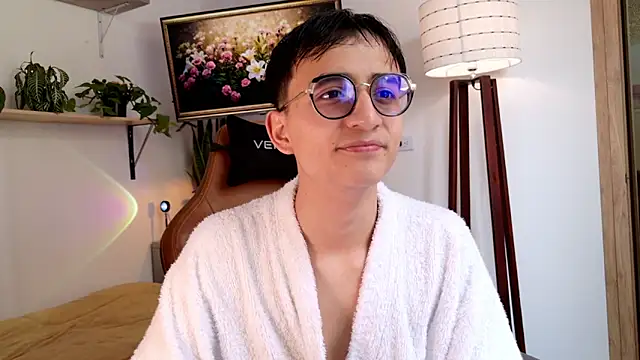 Snapshot of Sr_evann chatting on March 2026 03:29:01 PM Sr evann online show from March 2026 03:29:01 PM