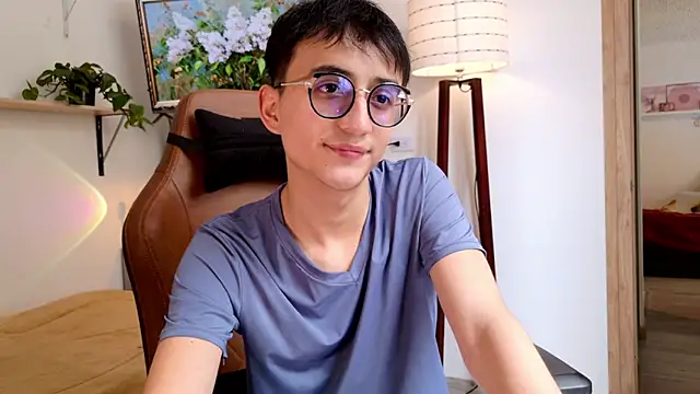 Snapshot of Sr_evann chatting on March 2026 05:17:01 PM Sr evann online show from March 2026 05:17:01 PM